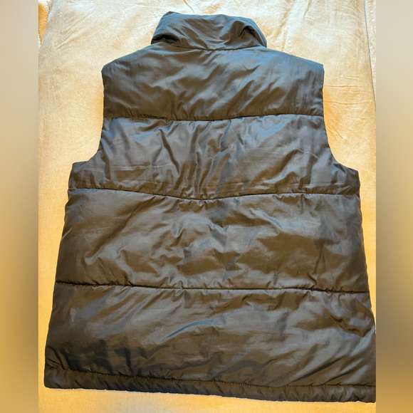 Abercrombie & Fitch Black Oversized Puffer Vest - Medium - Picture 6 of 6